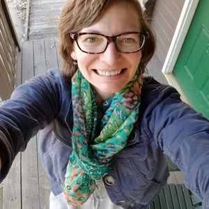 Meet your Posher, Valerie